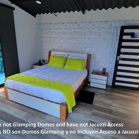 Hotel Solaris Glamping Exclusive à Tena Extérieur photo